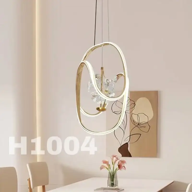 آویز وارداتی مدرن کد H1004 شرکت کلاسیک __ صنایع روشنایی و لوستر کلاسیک با بیش از دو دهه تجربه در حوزه طراحی و تولید
