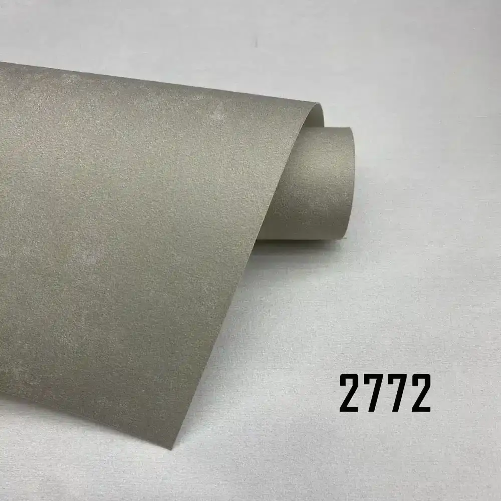 کاغذ دیواری ساده طوسی روشن کد ۲۷۷۲