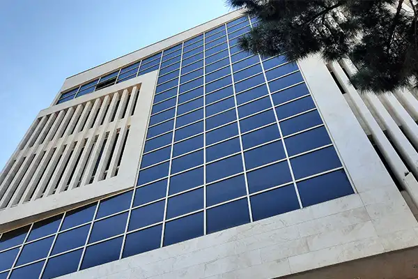 نمای لوور