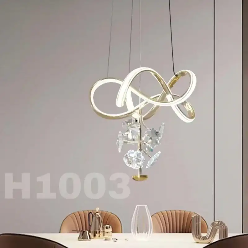 آویز وارداتی مدرن کد H1003 شرکت کلاسیک __ صنایع روشنایی و لوستر کلاسیک با بیش از دو دهه تجربه در حوزه طراحی و تولید