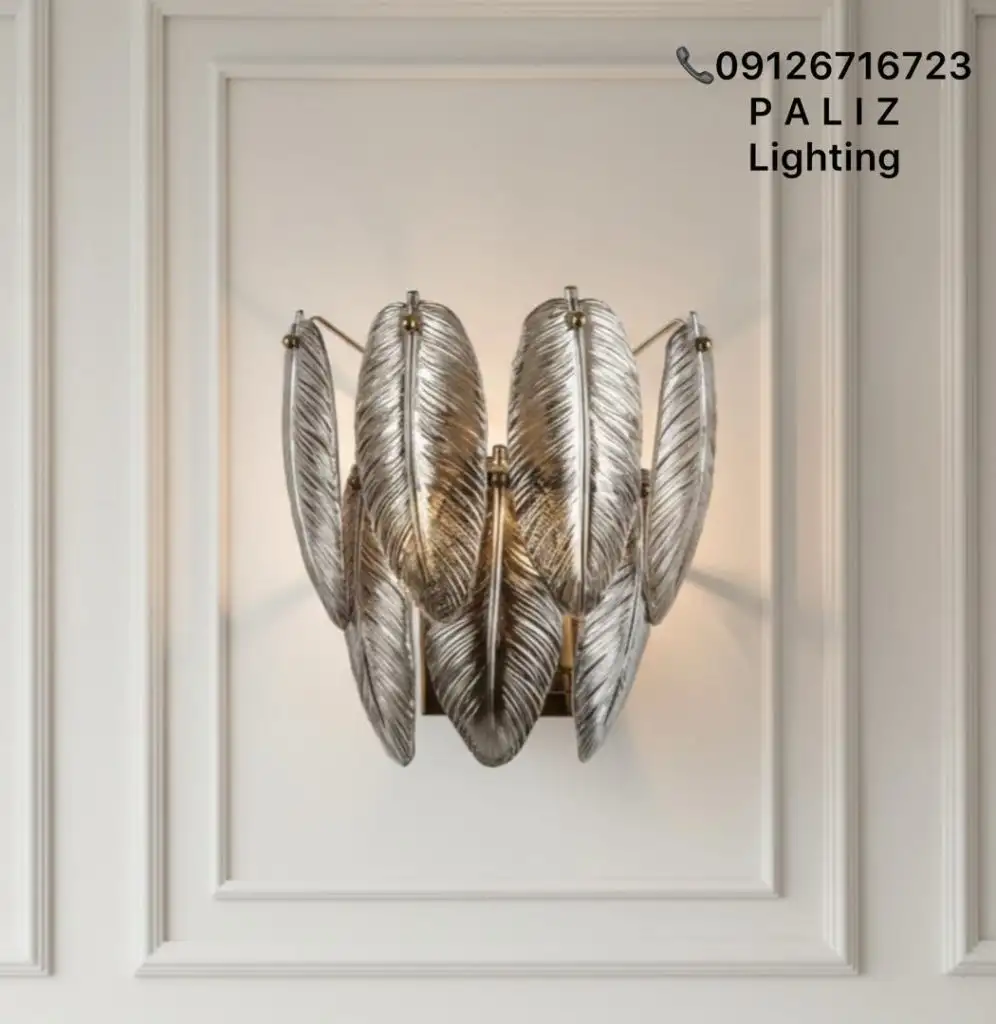 دیوارکوب کریستال برگی (پر) مشکی وارداتی __ برای افرادی که به دنبال خرید لوستر لوکس هستند