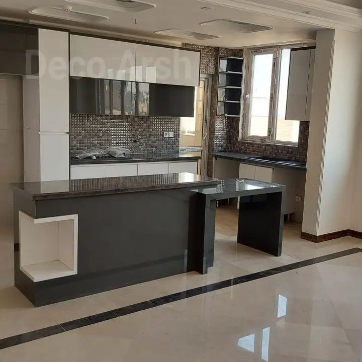 کابینت هایگلاس ایرانی سفارشی پاکچوب گرید C __ از طراحی تا اجرا را به مجموعه دکوراسیون داخلی دکو عرش بسپارید.